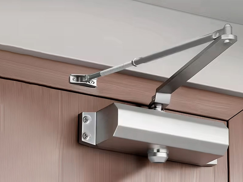 Дверні доводчики: розумний контроль закривання та додатковий комфорт