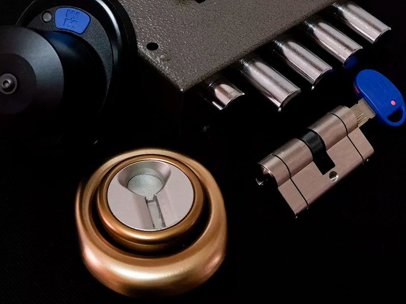 Комплекти для міжкімнатних дверей: як вибрати оптимальний варіант