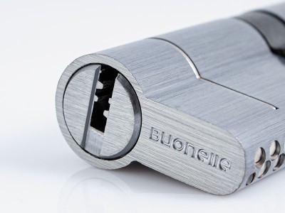 Дверні циліндри: як вибрати надійний механізм