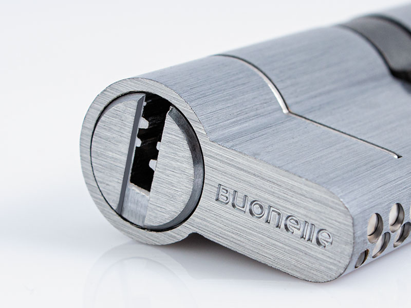 Дверні циліндри: як вибрати надійний механізм