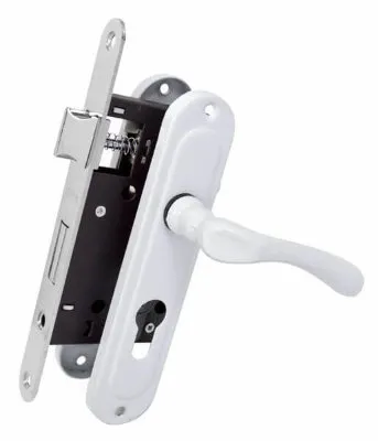Комплект для входной двери Bruno (ручка на планке 0528+замок 968-45 без цилиндра) белый (24385)