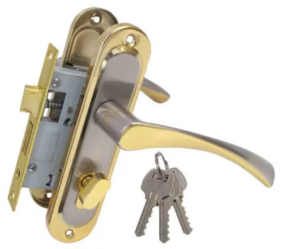 Комплект для межкомнатных дверей Bravo (ручка на планке  50мм + замок 1250/40 англ. 68мм 3кл) матовый никель /золото (36569)