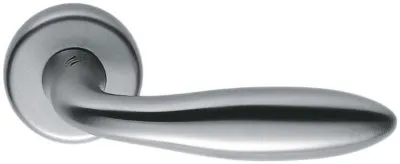 Дверная ручка Colombo Design Mach CD81  HPS матовый хром (10836)
