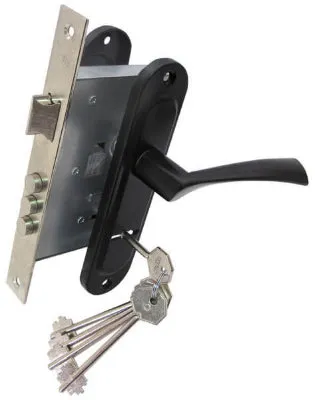 Комплект для вхідних дверей Bruno BR-55 (ручка на планці + сувальдний замок CY-5555F + 5 ключів ) чорний (33411)